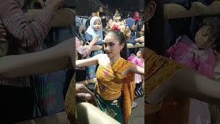 Download lagu TARI PENDET GWSM - GARUDA WISNU SATRIA MUDA 🤗😍 #shorts #taripendet #gwsm #gwsmterbaru #entul #dance mp3