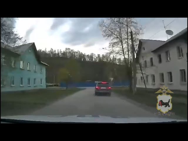 Ребёнок угнал автомобиль и пытался скрыться