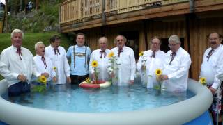 preview picture of video 'Cold water challenge - Männergesangsverein Alpenrose Bad Gastein'