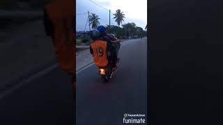Download lagu Ex5 wheelie wheely wily budak ex5 mat rempit ex5 mp3