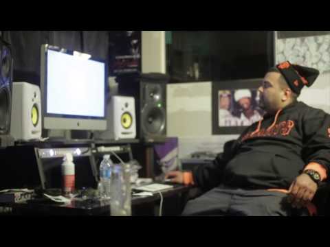 MOBBIN WITH LOCSTA VILLAN