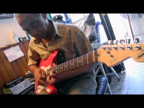 download lagu mp3 mp4 Fenoir, download lagu Fenoir gratis, unduh video klip Fenoir