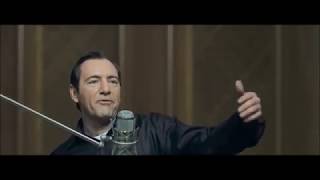 Kevin Spacey - Artificial flowers