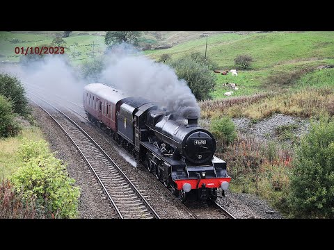 45690 'Leander' passes Todmorden (Copy Pit)  01/10/2023