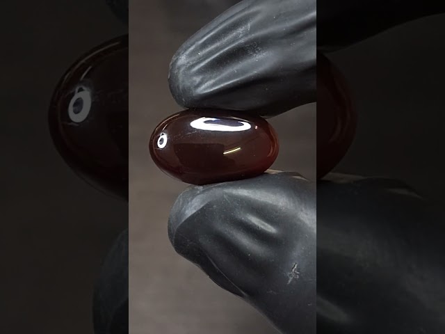 حجر عقيق طبيعي كرزي