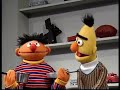 Jalan Sesama Sesame Street Ernie Plays House Indonesian