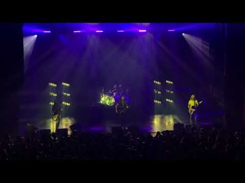 Alice in Chains - Angry Chair