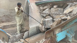 "Big Rock Crusher Machine: A Giant in Action"Big Rock Crushing: A Powerful Process"#stonecrusher