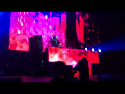 Sebastian Ingrosso - Ingrosso & Axwell Mashup at Penn State