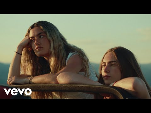 Luzía, Moni Motes - No soy como tú (Vídeo Oficial)