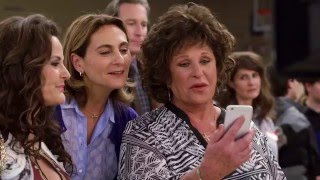 My Big Fat Greek Wedding 2: A real family (Universal Pictures) video