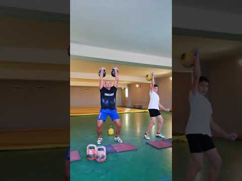 Jerk 146 reps, 9 minutes, 26 kg.