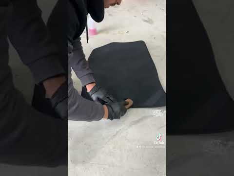 HOW PRO DETAILERS CLEAN FLOOR MATS #perfect #detailing #asmr #clean #ytshorts