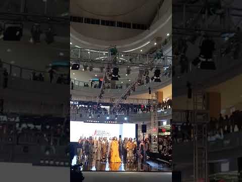 Jogja Fashion Week 2018 dengan Gregorius Vici Earth Man Spirit etnich Candi Yogyakarta