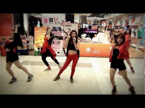 "Excellent" cover 4minute @ งาน promote "Korean Music Wave in Bangkok 2013"