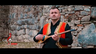 Besard Mulaj - E Mir Boll Që M'del N'oborr