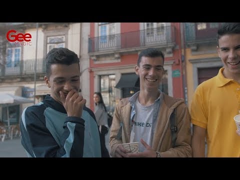 NO BOX by Gonçalo Gil and MacGimmick