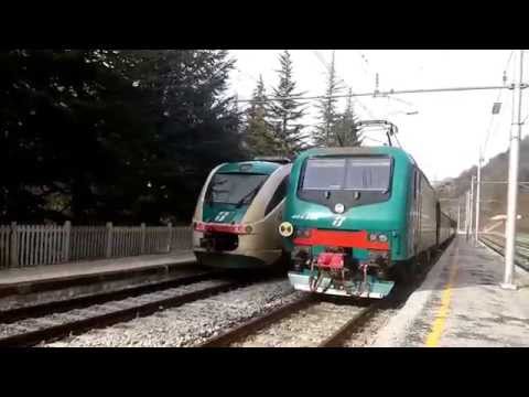 MINUETTO MD. DOPPIA TRAZIONE 057.051. SBUCA DALLA GALLERIA A LIMONE Pte. (CN) 27 - 12 - 2014.