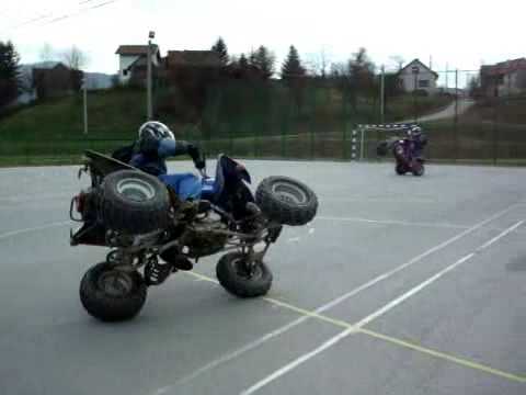 78.DEČKI  ŽUTNICE - Male akrobacije na Igralištu u Bnkovcu