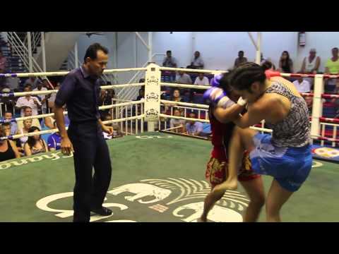 Female Muay Thai fighter Shauna AKA Zana loses on points - Muay Thai Fight 8 Nov