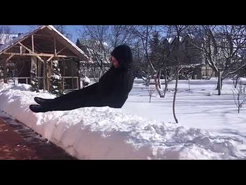 LEAP IN THE SNOWSTORMS // COOL TRICK // SLOW MOTION HD
