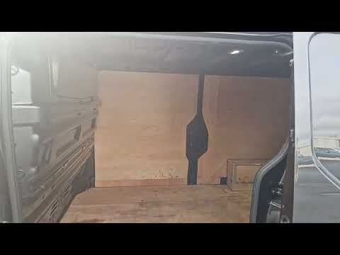 2025 Nissan Primastar