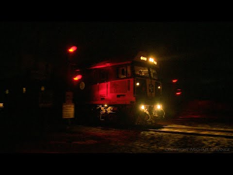 QUBE Ultima Containers With CFCLA's G512 & G515 (6/1/2021) - PoathTV Australian Trains & Railways