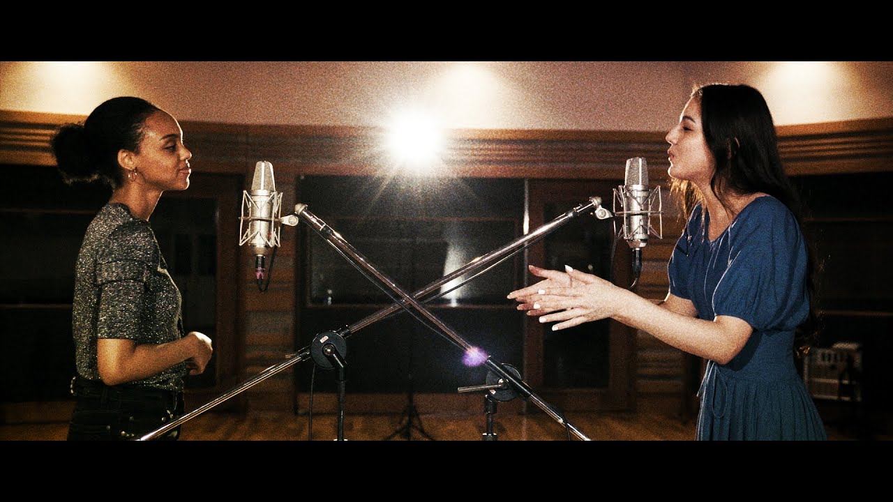 「Kiss Me」キャロル＆チューズデイ(Vo.Nai Br.XX＆Celeina Ann)　Music Video