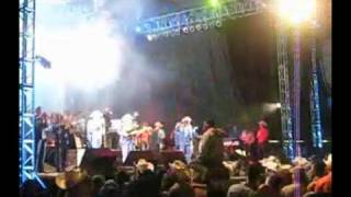 GRUPO LABERINTO - DEJENLA QUE BAILE SOLA