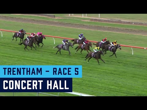 Race Replay: Trentham Race 5 (Group 3 Wentwood Grange Cuddle Stakes) - 16 March 2019