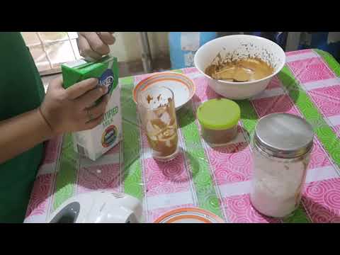 Dalgona Coffee with Chocolate chips ☕🍫