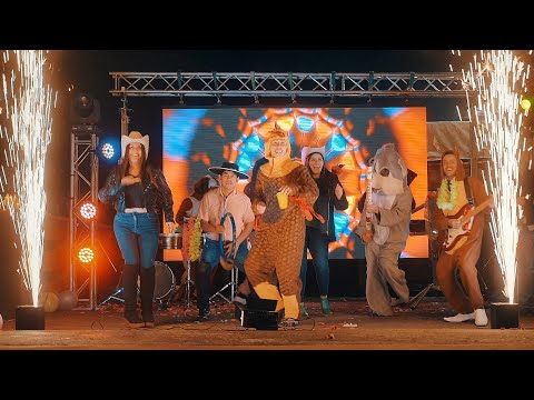 Los Peñis Del Sur - La Luna Saliendo - Bad Moon Rising (Video Oficial)