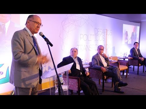 Programa Diferente nº 146 - Desafios Políticos de um Mundo em Intensa Transformação (8/4/2018)