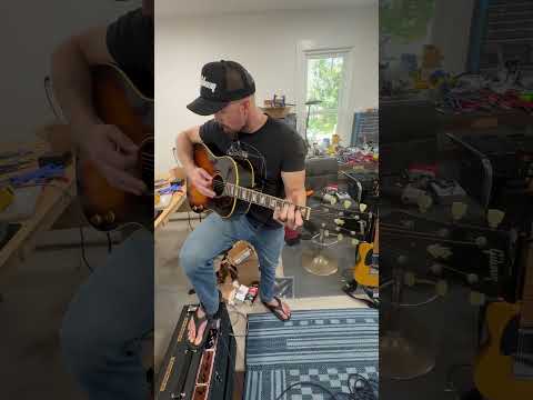 Gibson J-160E 1965/66 - Sunburst image 22