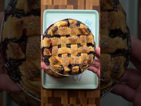 Square vs Circular Lattice Pies #baking