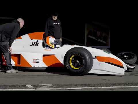 FORMULA 1 FOOTWORK FA13 V10 TESTING AT KNOCKHILL