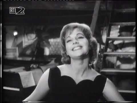 Johanna von Koczian -  "Du hast die Augen, die ich liebe"  - Filmausschnitt aus "Jacqueline" (1959)