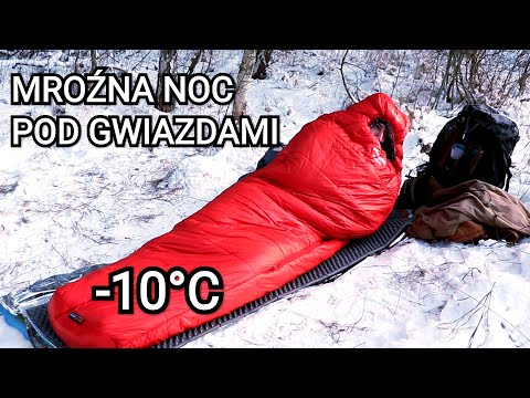 Zimowy biwak bez schronienia, bez ogniska, tylko śpiwór i karimaty. #outdoor