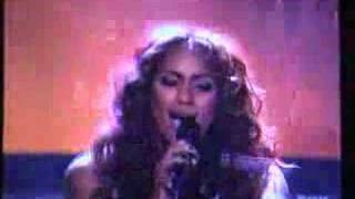 Leona Lewis - Bleeding love on American idol 4-23-2008