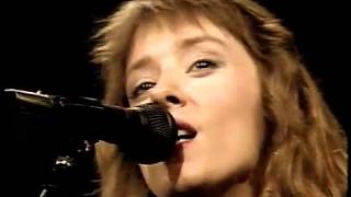 Suzanne Vega  -  Luka (Live on Letterman 1987)