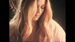 Au-dessus des roseaux