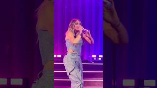 HILARY DUFF METAMORPHOSIS 4K LIVE 1.19.26 #HilaryDuff #SmallRoomsBigNerves #London #FYP