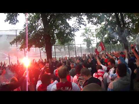Ajax - Twente 3-1 (15 mei 2011) - Supportershome Ajax voor de wedstrijd