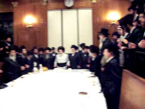 Sanz Klausanberger  Tish  Purim  5765   part 3