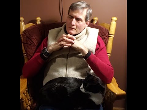 How a Polyglot Balances and Maintains Many Languages