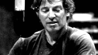 Bruce Springsteen - Shackled And Dawn