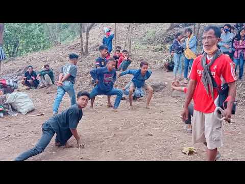 Mendeman kuda kepang Turonggo Budi leksana