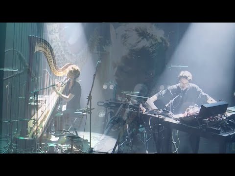 Linda & Lukas Vogel - Laurel - Live at Moods