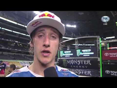Justin Barcia Whips It In Ken Roczens Face (Arlington Supercross 2014)