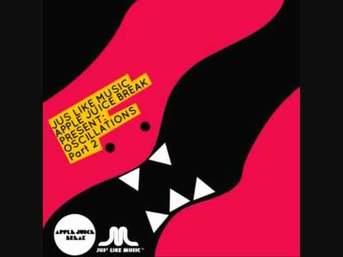 8Bitch - In The Moog For Love